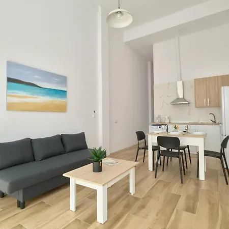 Apartamento Hasta 6 Viajeros, Luz Natural Cocina Equipada *