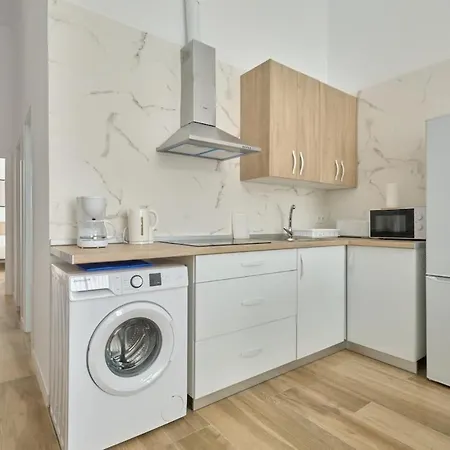 Apartamento Hasta 6 Viajeros, Luz Natural Cocina Equipada *