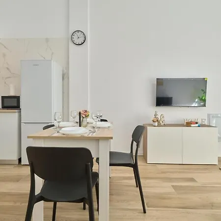 Hasta 6 Viajeros, Luz Natural Cocina Equipada Algeciras
