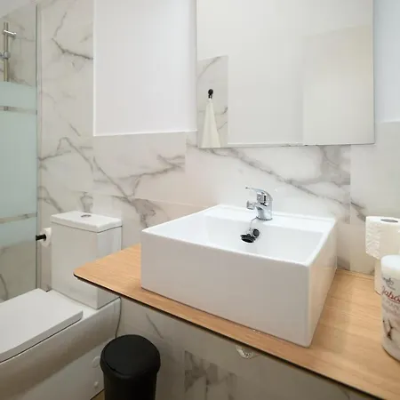 Apartamento Hasta 6 Viajeros, Luz Natural Cocina Equipada