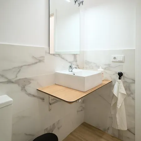 Apartamento Hasta 6 Viajeros, Luz Natural Cocina Equipada *