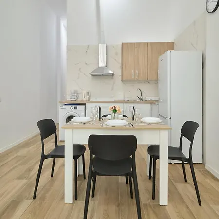Hasta 6 Viajeros, Luz Natural Cocina Equipada Algeciras