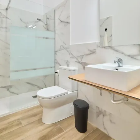 Apartamento Hasta 6 Viajeros, Luz Natural Cocina Equipada