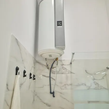 Hasta 6 Viajeros, Luz Natural Cocina Equipada Apartamento *