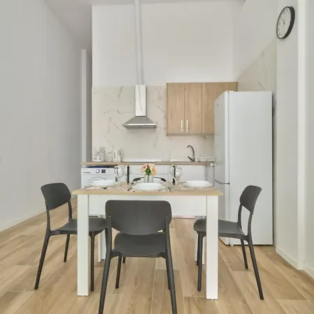 Hasta 6 Viajeros, Luz Natural Cocina Equipada Apartamento Algeciras